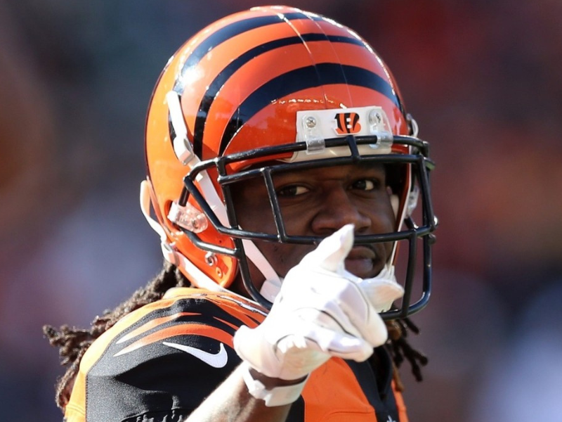 NFL Legend Adam Jones Champions Cannabis for Athlete Wellness: A Game Changing Journey